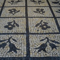 The Portuguese Cobblestone